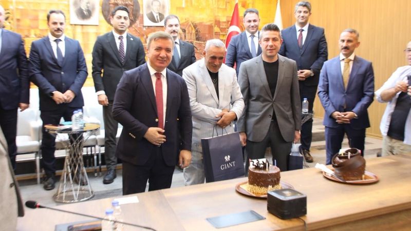 Erzincan’ın güleç yüzüne doğum günü sürprizi