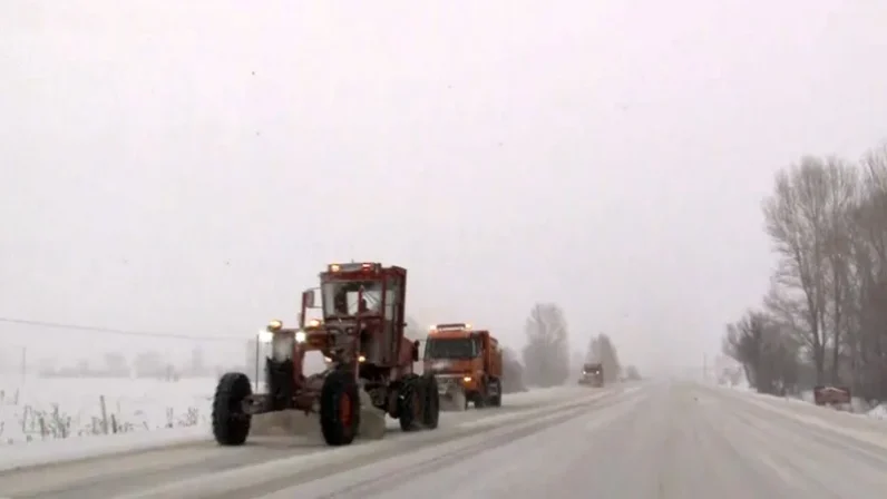 Erzincan’da kar yağışı etkili oluyor