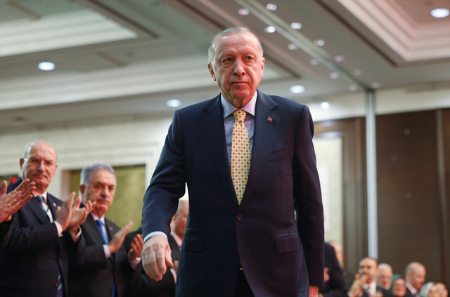 Cumhurbaşkanı Erdoğan'dan ekonomi mesajları! İş dünyasına seslendi: Umutsuzluğa kapılmayın... - Resim: 1